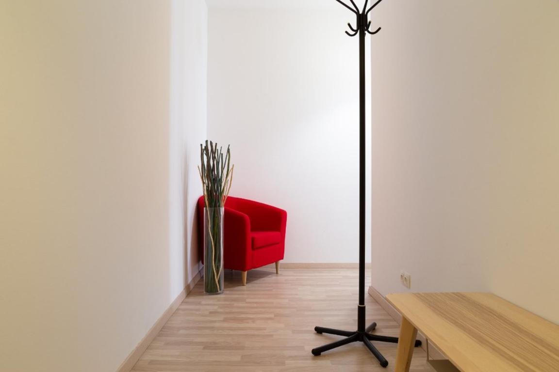 Great Tourist And Business Apartment Near Center Bratislava Exterior foto