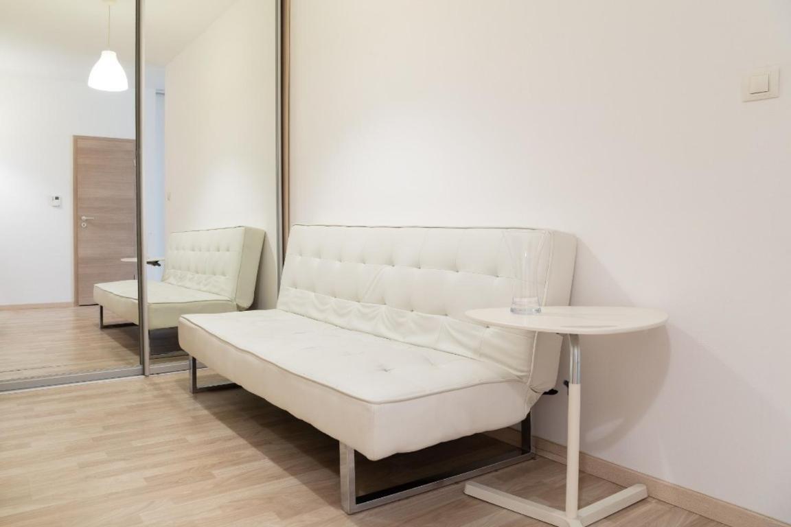 Great Tourist And Business Apartment Near Center Bratislava Exterior foto
